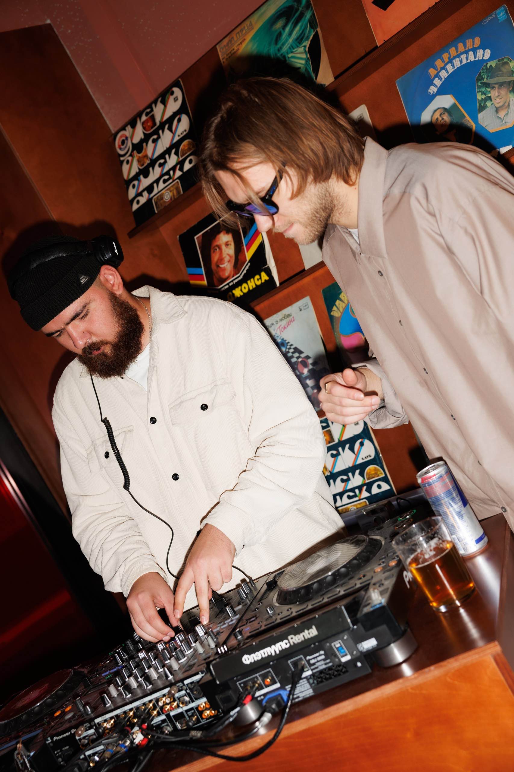 Григорий Туманов, Светлана Мухина, Павел Камин и другие звезды на открытии второго бара PARKA