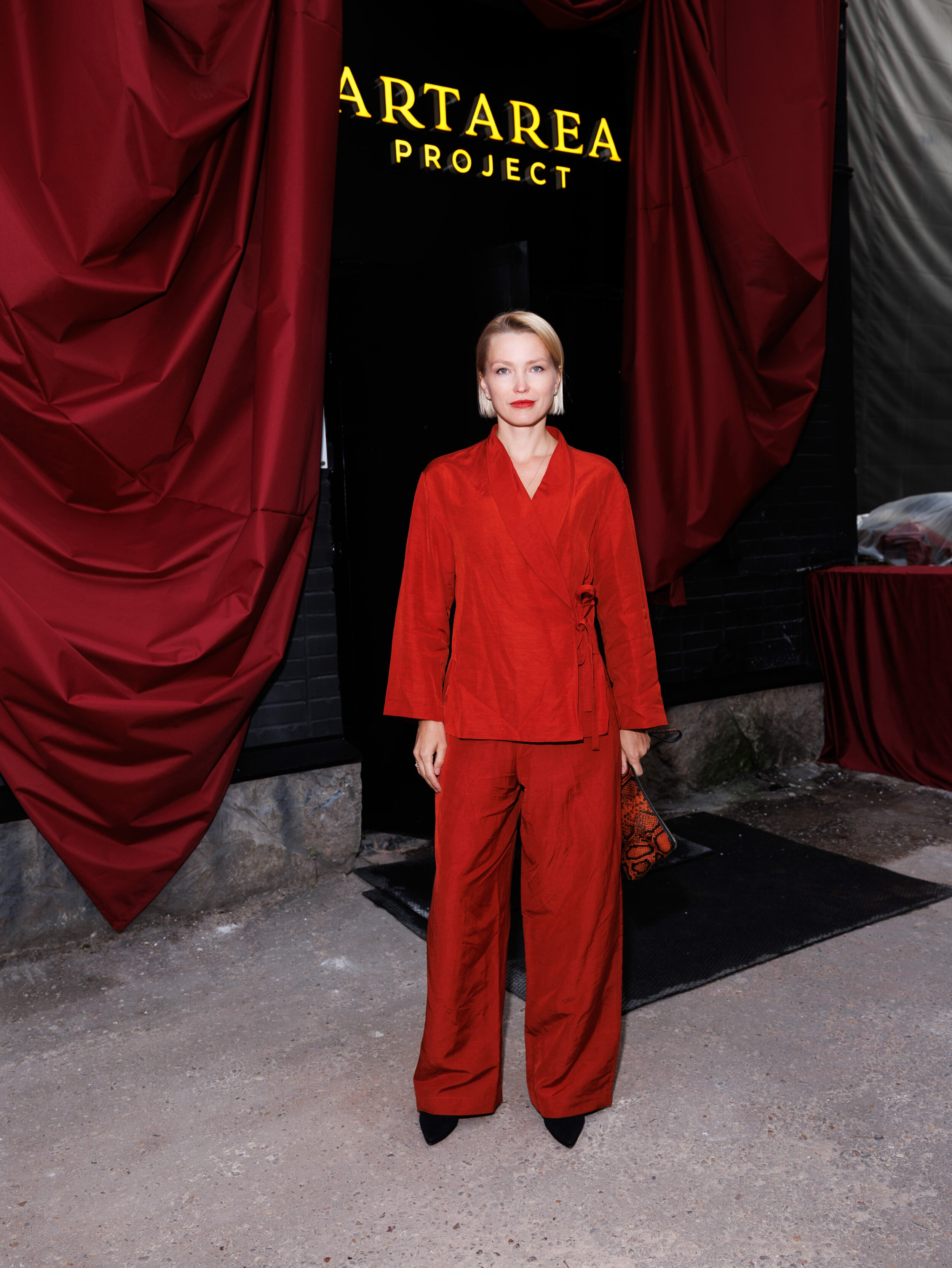 Ирина Чайковская, Глафира Тарханова, Иван Жвакин и другие звезды на премьере циркового варьете Le Vertige