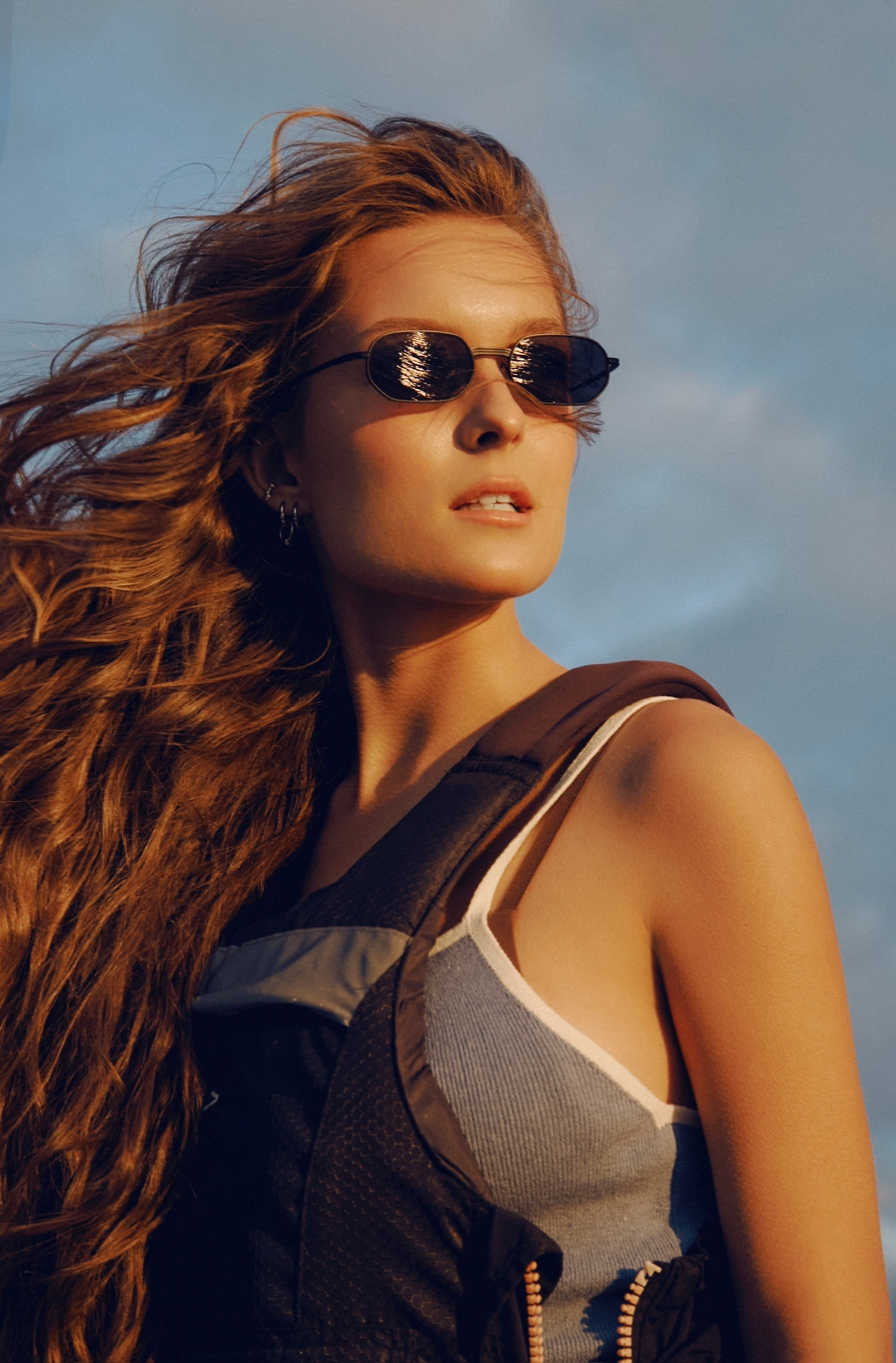 Бренд солнцезащитных очков Belle Frog провели совместную съемку с парусным сообществом Сила ветра Казань