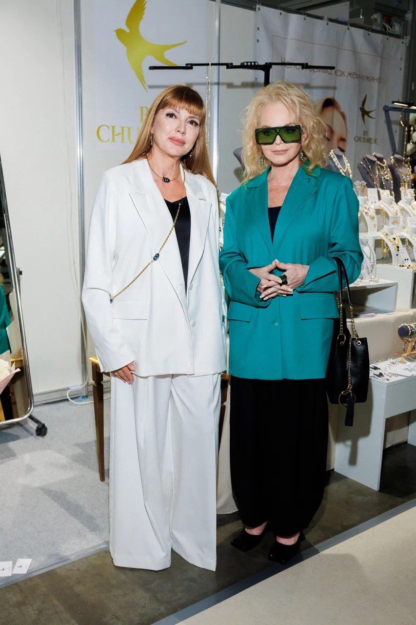 CPM, главная выставка индустрии моды: Алёна Хмельницкая, Владислав Лисовец, Ирина Хакамада, Анна Пескова и другие звезды, посетившие открытие