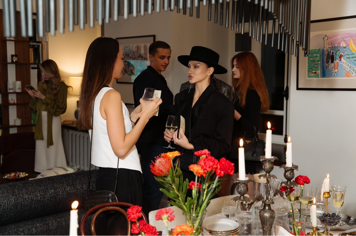 Полина Батурина погрузила в мир тайн, мистики и исторических загадок: как прошел вечер Светского Салона Artistè Member’s Club