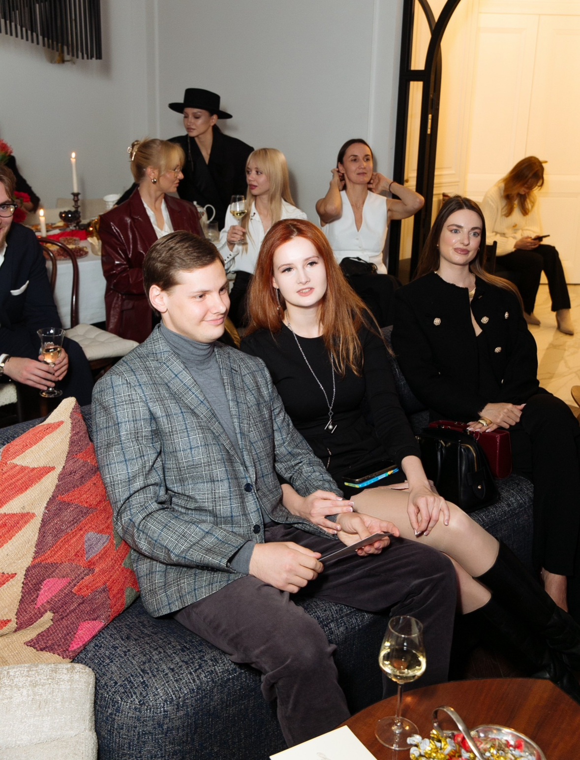 Полина Батурина погрузила в мир тайн, мистики и исторических загадок: как прошел вечер Светского Салона Artistè Member’s Club