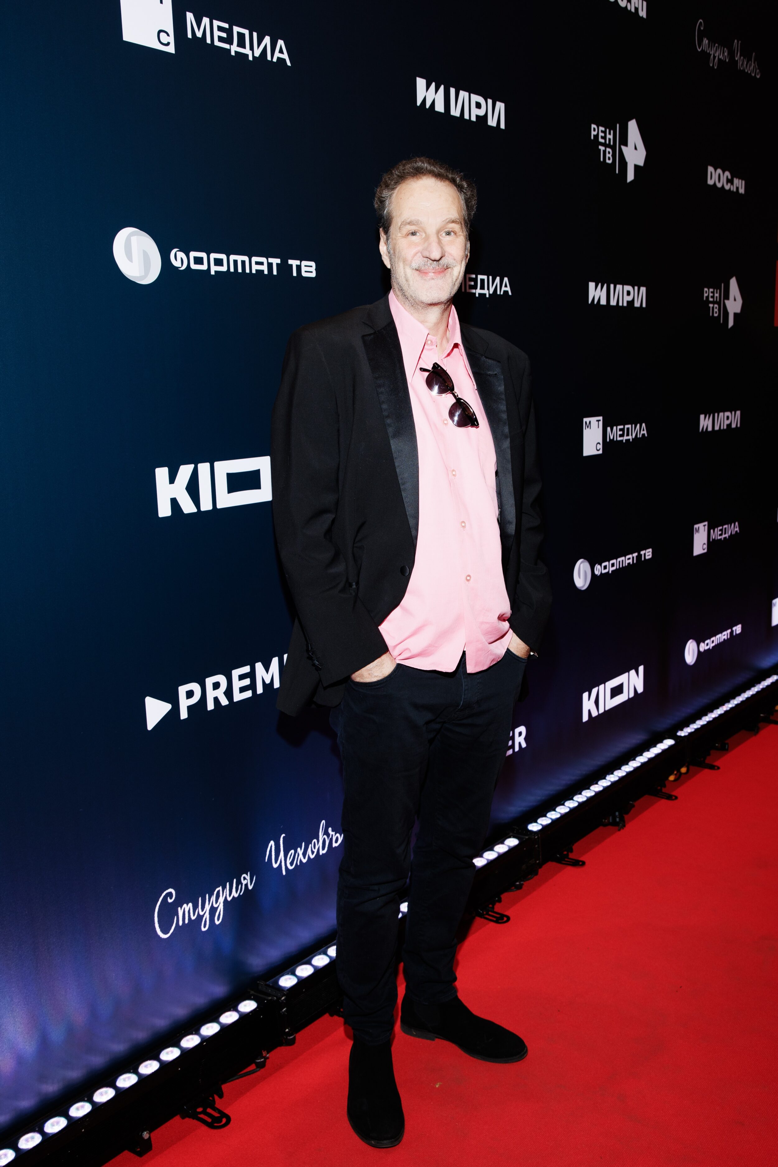 Ирина Пегова, Денис Никифоров, Сергей Маковецкий и другие звезды на премьере сериала «Дорогой Вилли» в кинотеатре «Художественный»