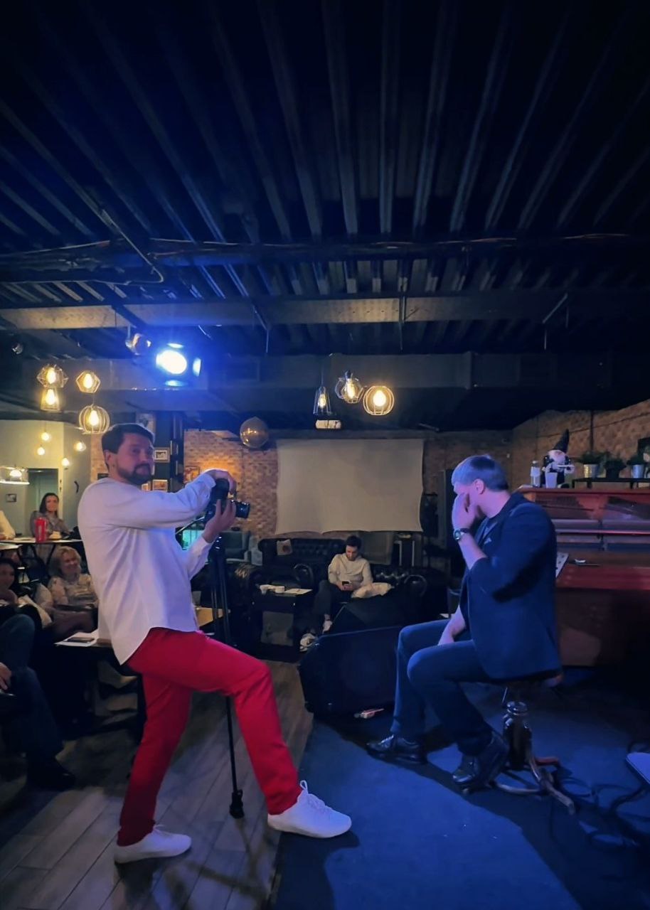 12 октября в «Пространстве без границ» прошел нетворкинг Открытый микрофон.