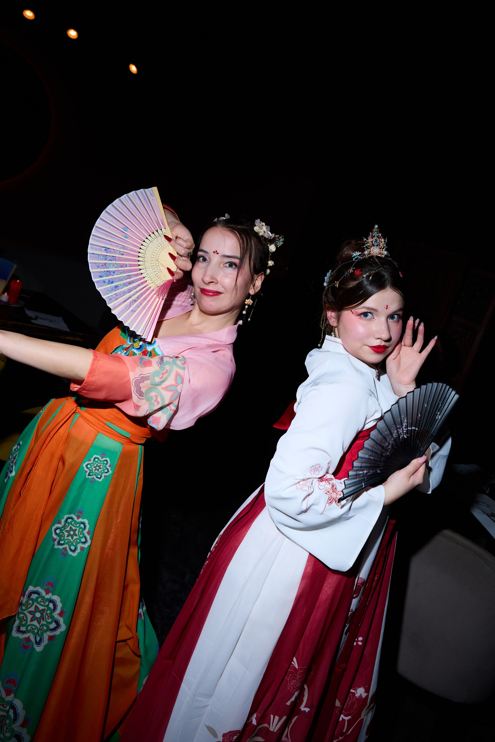 Каллиграфия, танец и ритуалы Востока на вечере Artisté x Speak Low