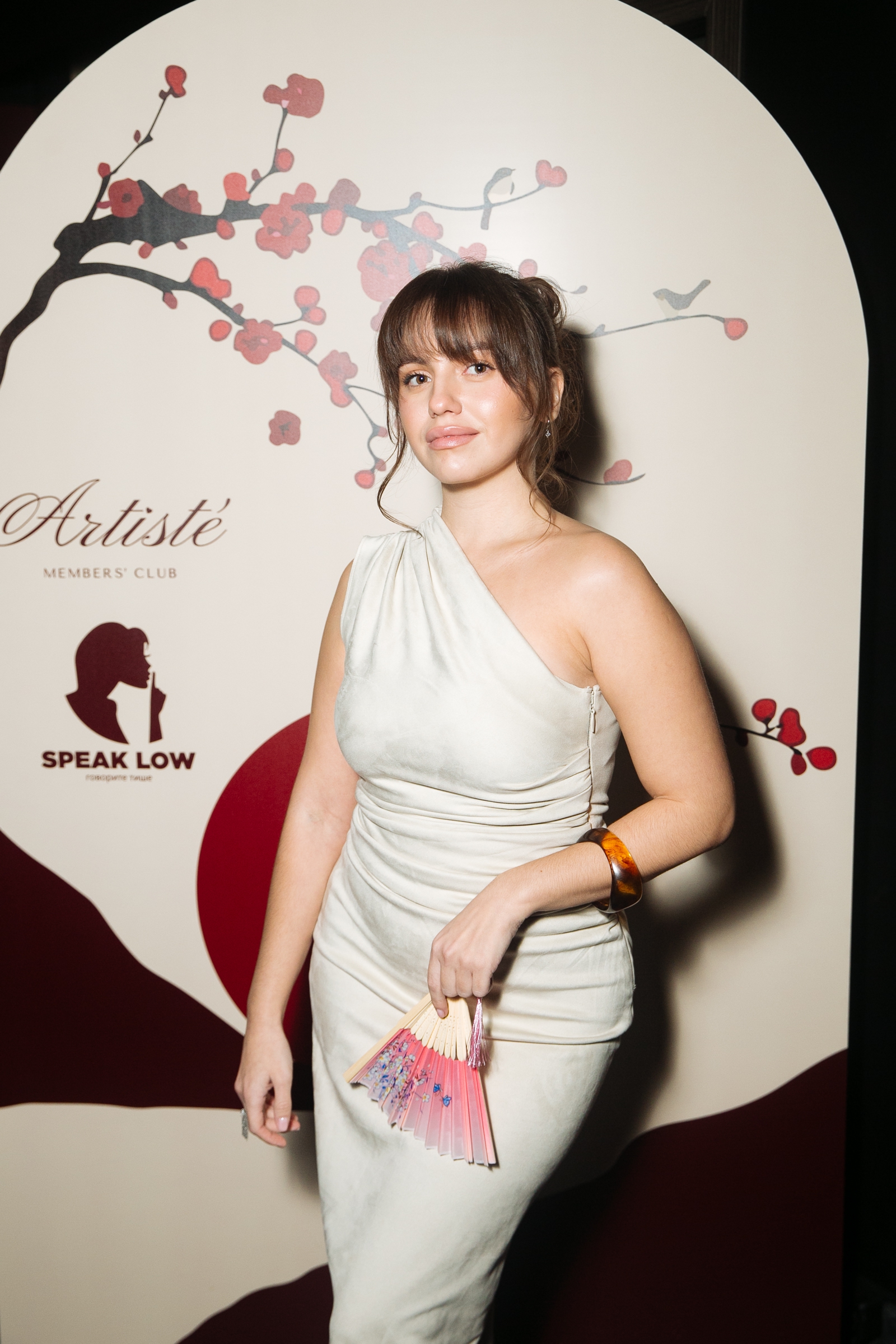 Каллиграфия, танец и ритуалы Востока на вечере Artisté x Speak Low