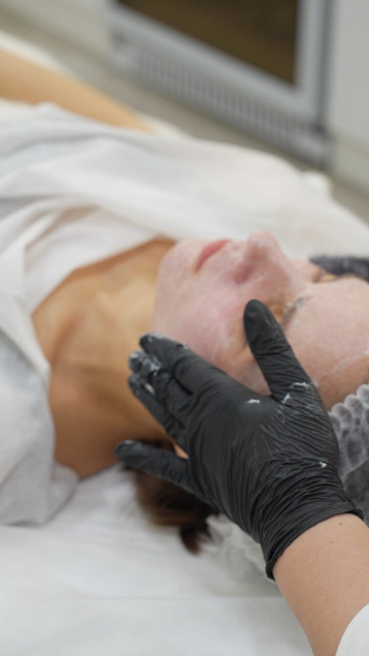 В центре внимания — вы: особенные клиентские дни Cosmes Clinic в декабре