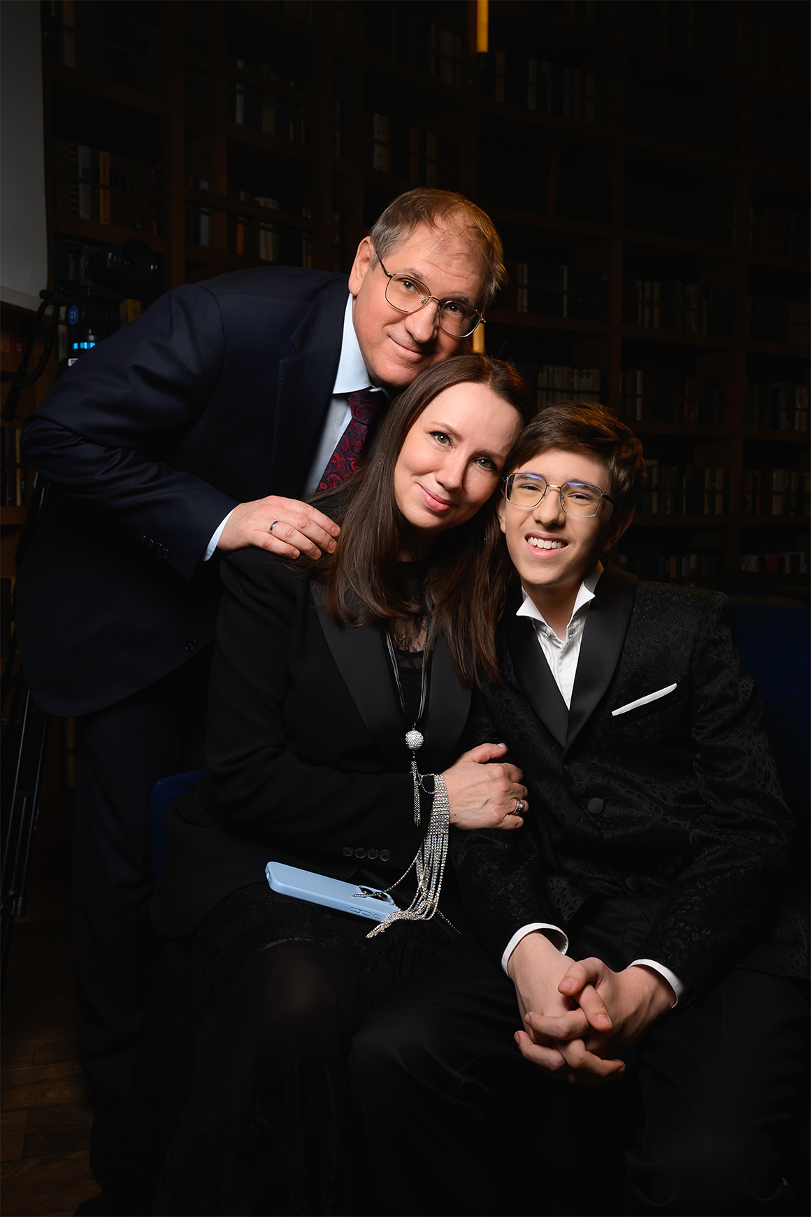 Диалог поколений и личная формула успеха: в Москве представили шоу «Суперпозиция»