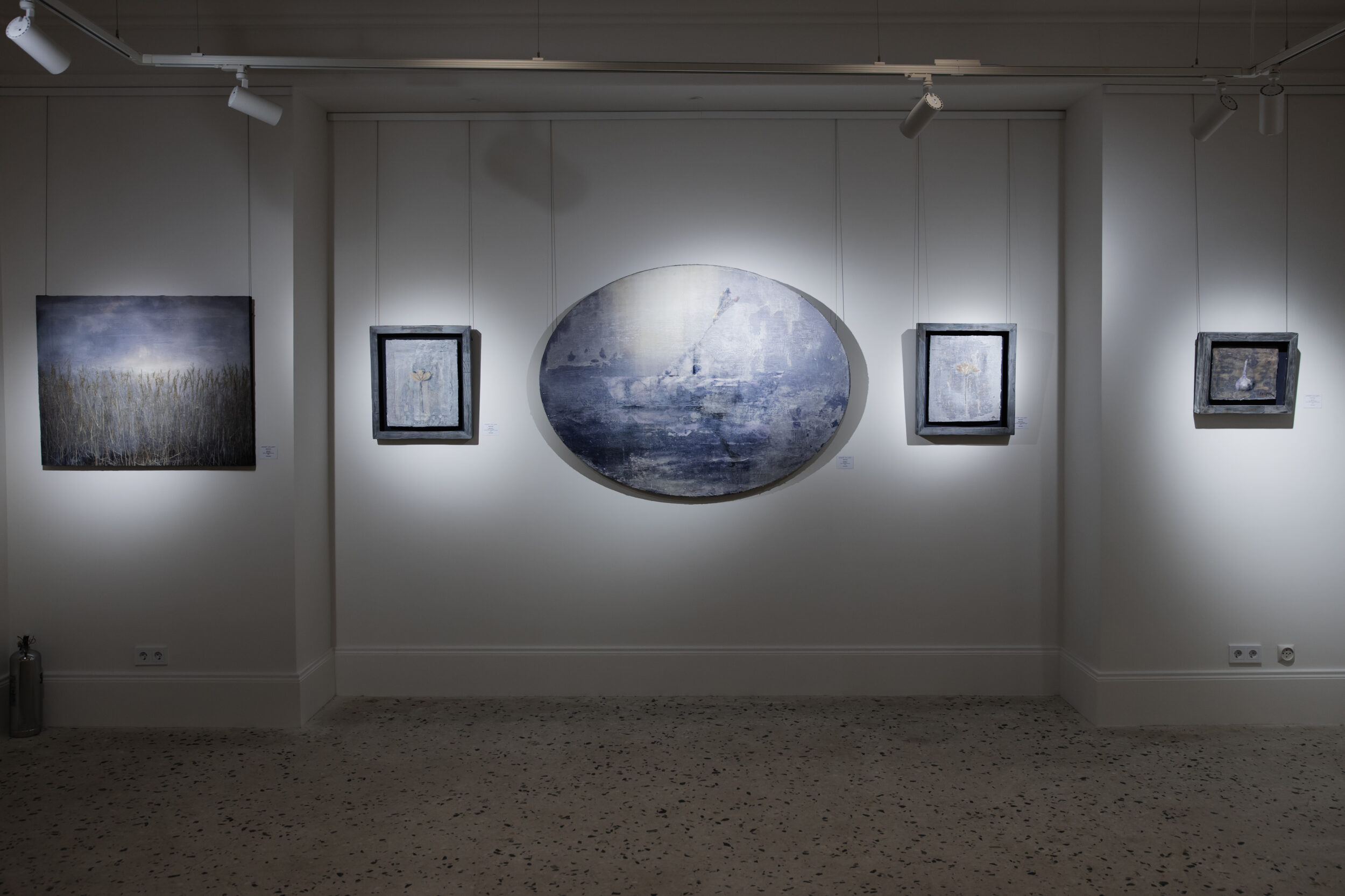 Адель Бикулова, Маша Руденко, Кристина Левиева и другие гости открытия выставки «Тишина вселенной» в ASKERI GALLERY