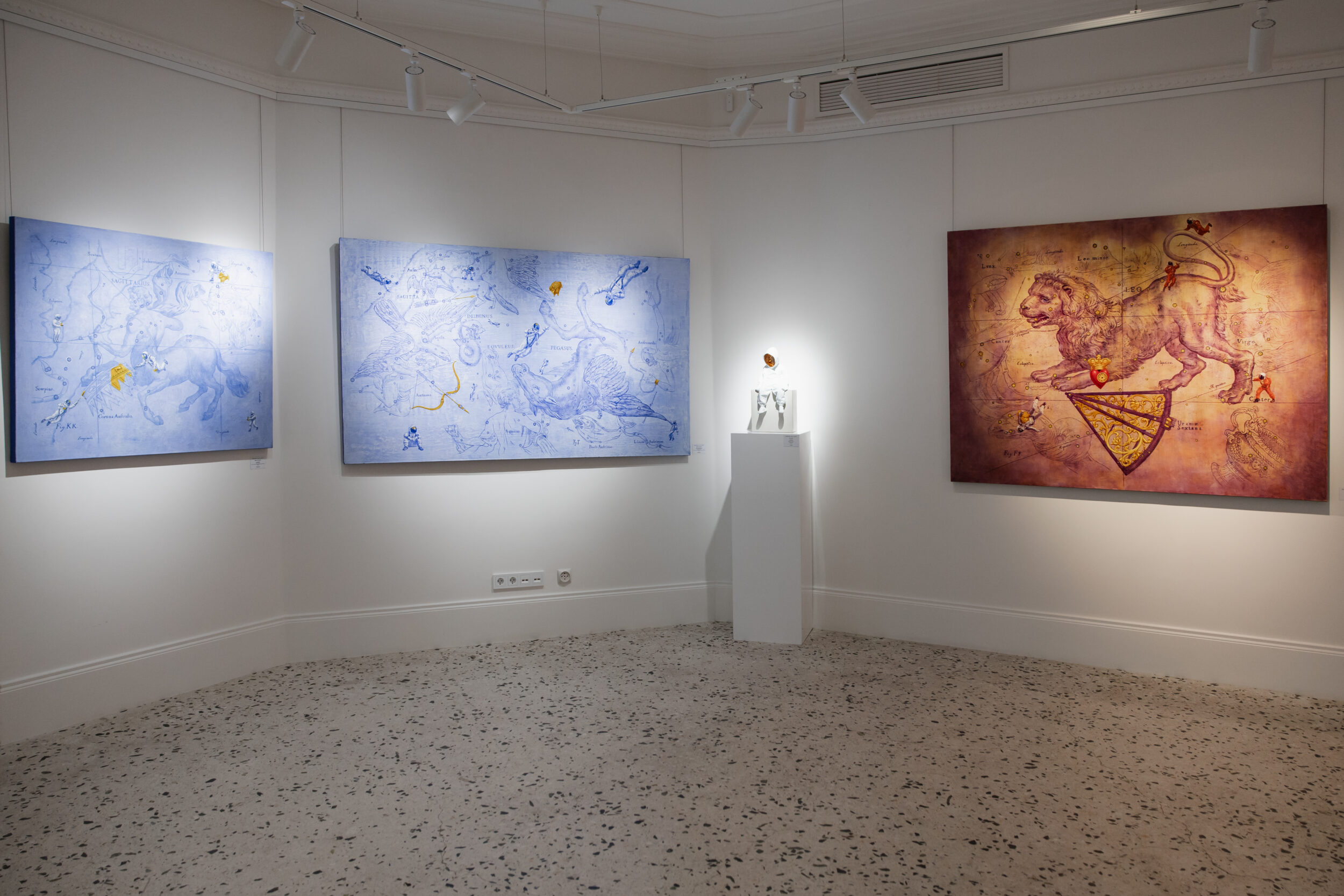 Адель Бикулова, Маша Руденко, Кристина Левиева и другие гости открытия выставки «Тишина вселенной» в ASKERI GALLERY