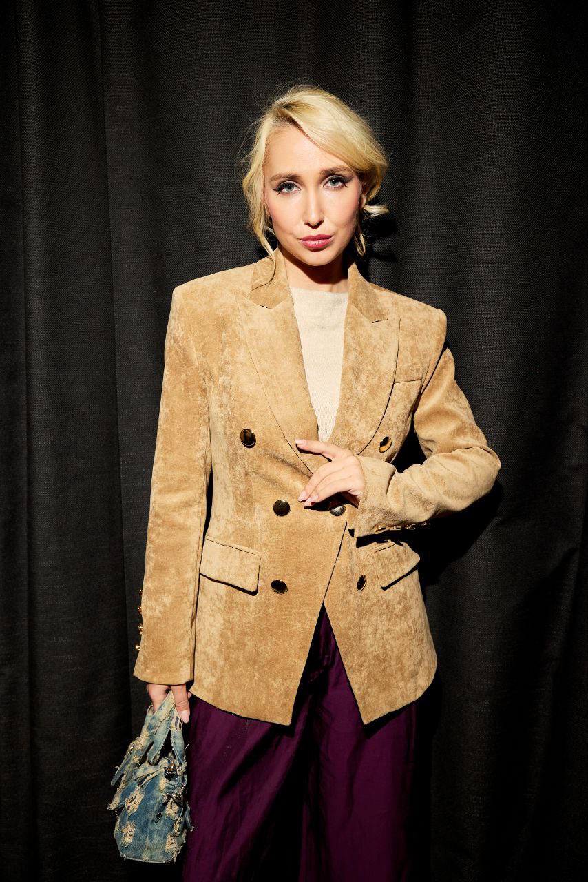 Диалог поколений и личная формула успеха: в Москве представили шоу «Суперпозиция»