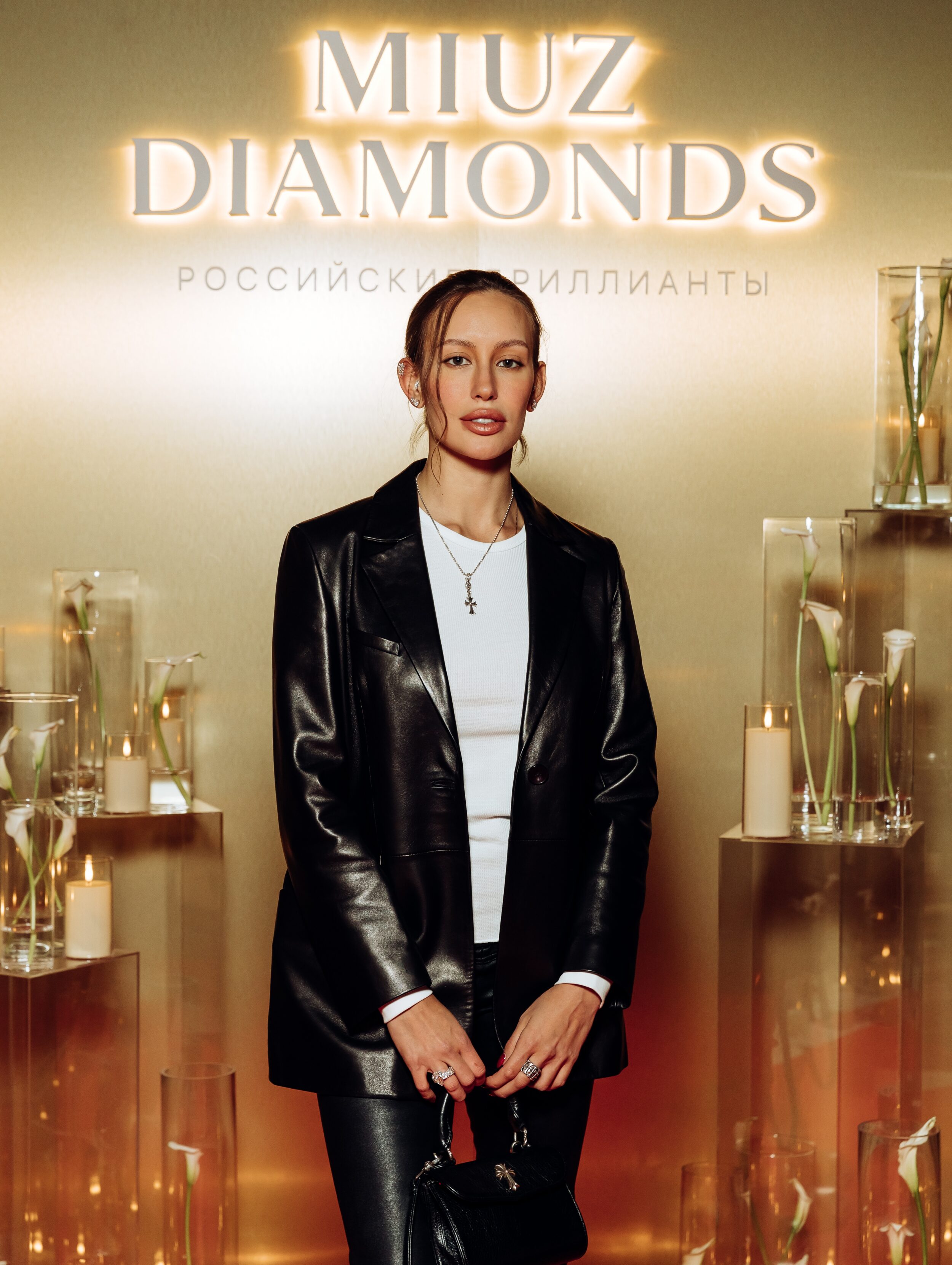 Выставка MIUZ Diamonds и Государственного исторического музея «Очарование красоты. Из истории ювелирных украшений в России»