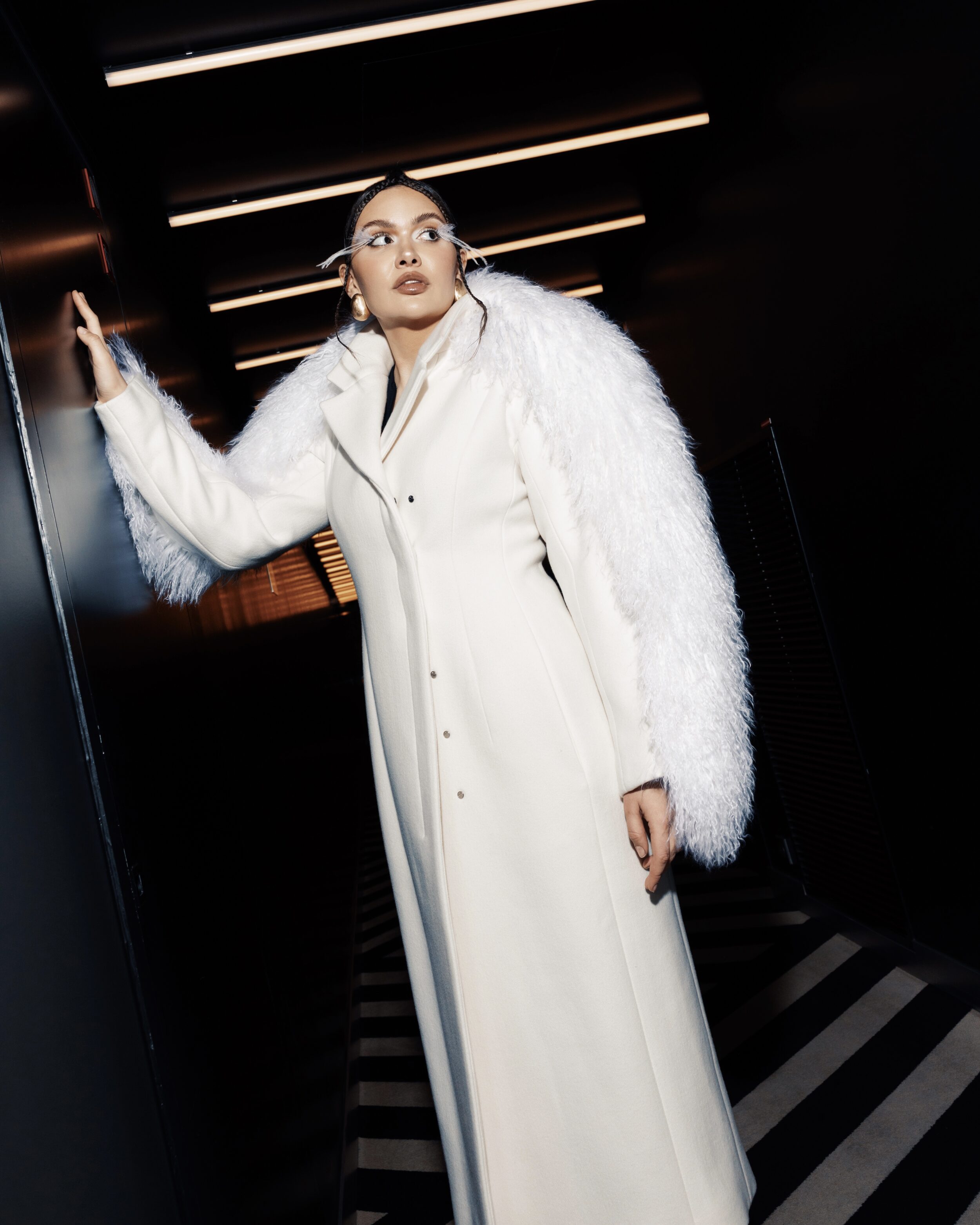Мариям Тилляева на показе Jacquemus: искренность и семейные ценности в мире высокой моды