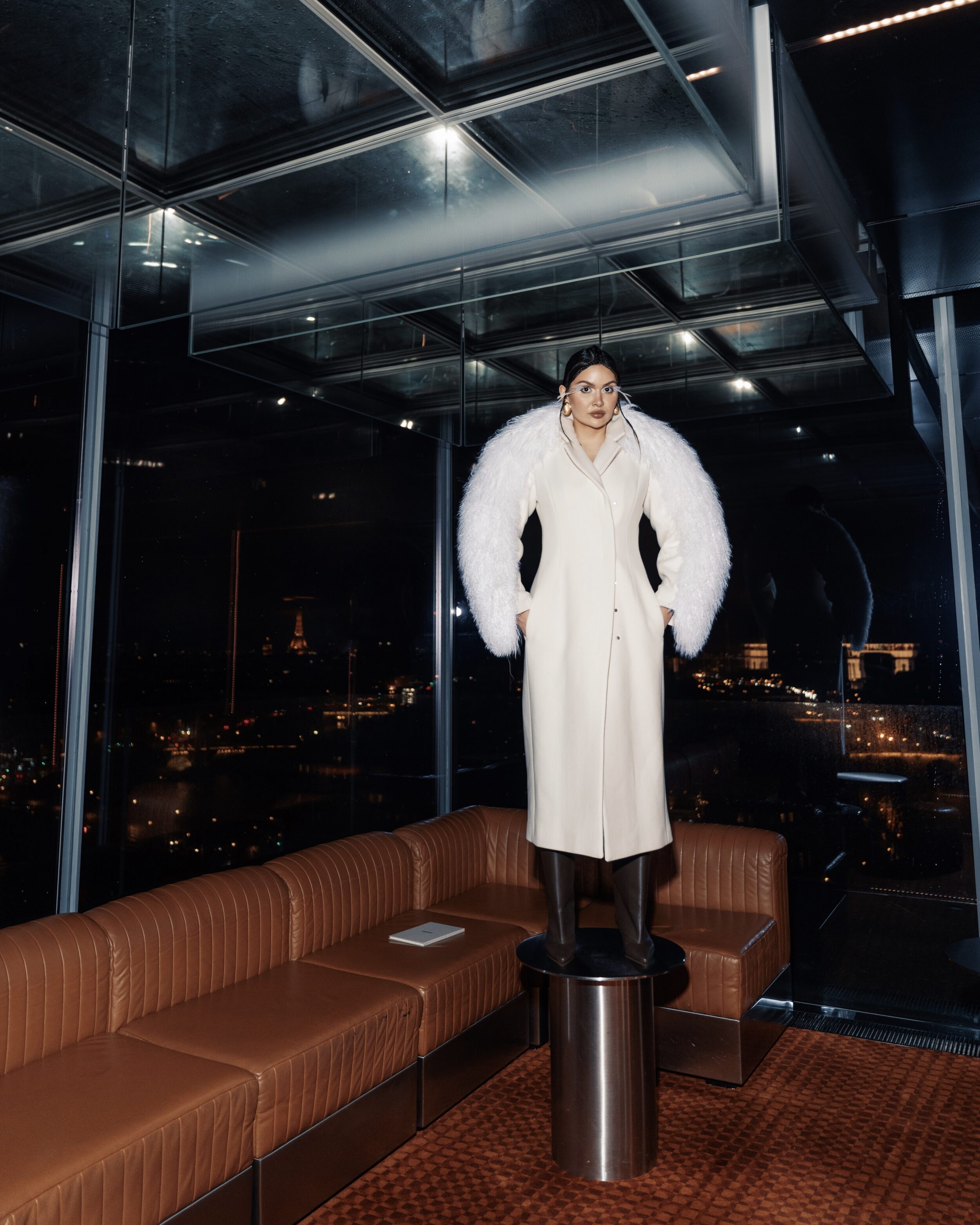 Мариям Тилляева на показе Jacquemus: искренность и семейные ценности в мире высокой моды