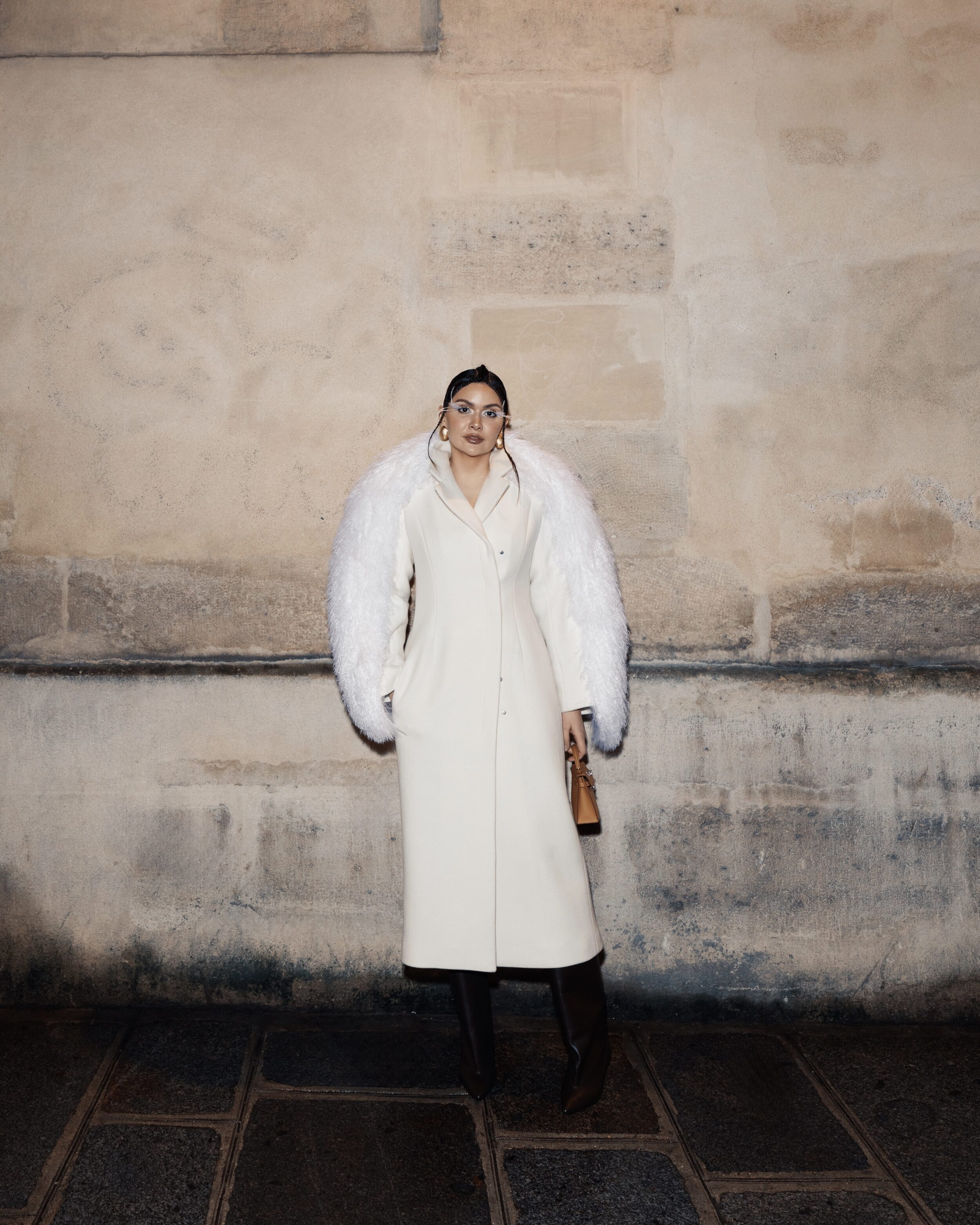 Мариям Тилляева на показе Jacquemus: искренность и семейные ценности в мире высокой моды
