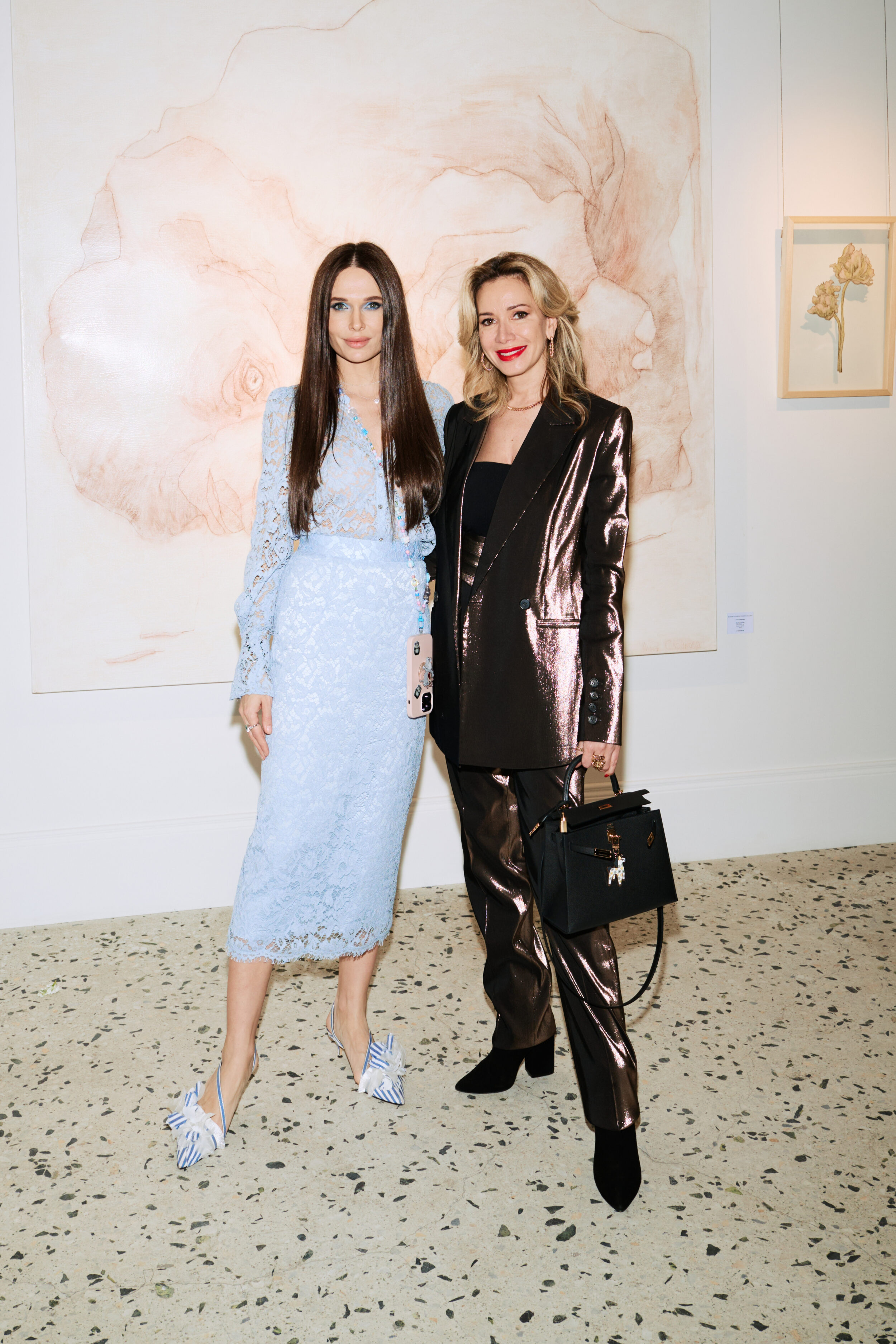 В ритме искусства: ASKERI GALLERY отпраздновала 10-летие открытием выставки «ПОЧЕРК ПЕРА»