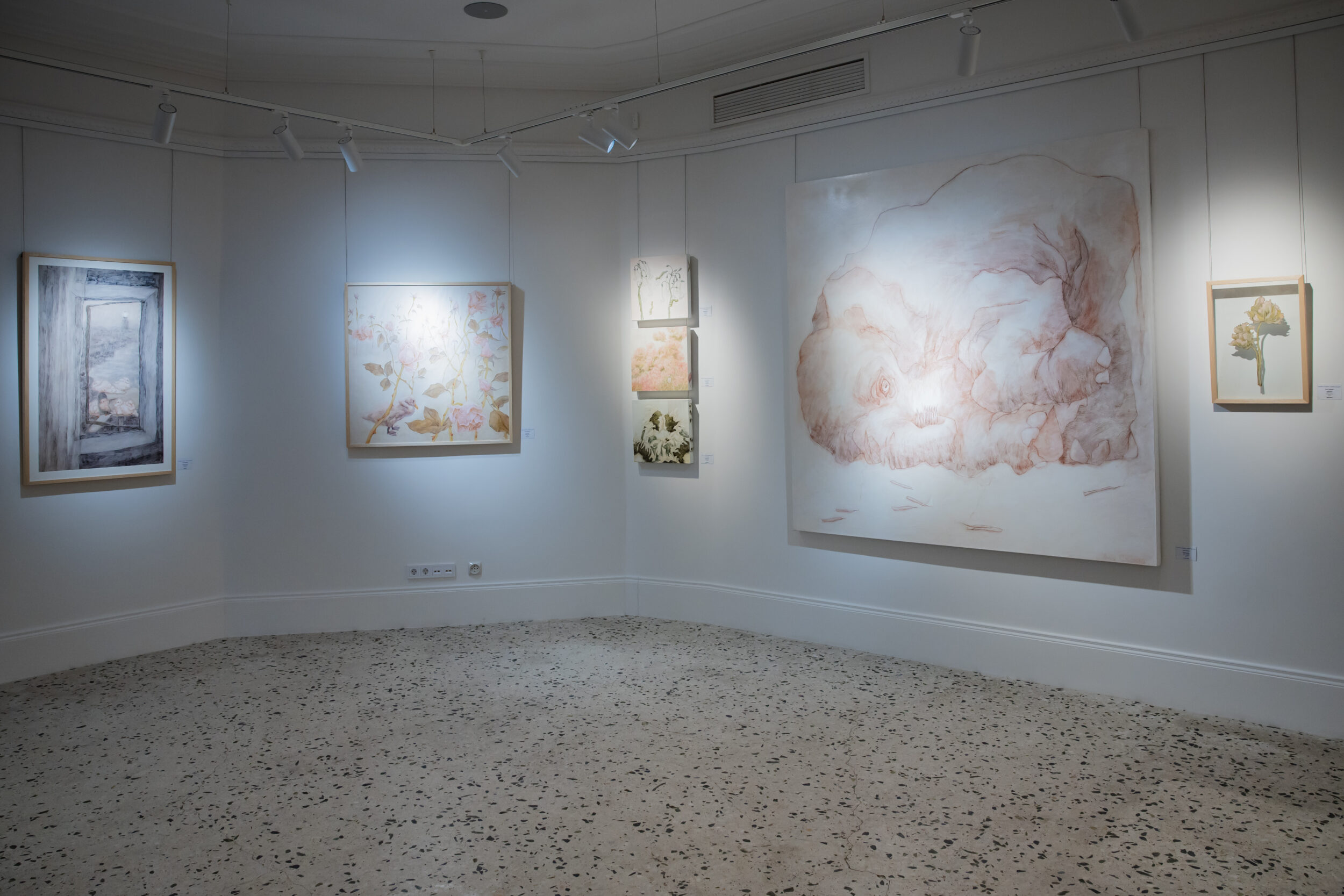 В ритме искусства: ASKERI GALLERY отпраздновала 10-летие открытием выставки «ПОЧЕРК ПЕРА»