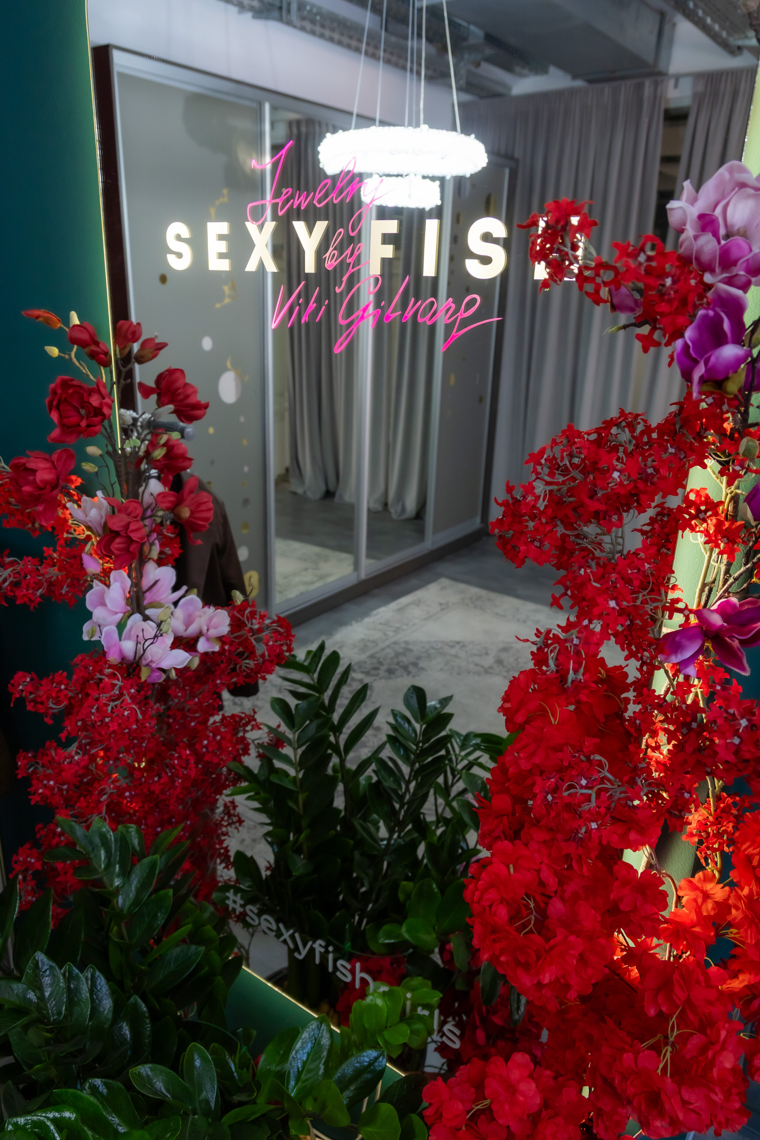 SEXY FISH: пространство, где украшения становятся личной историей