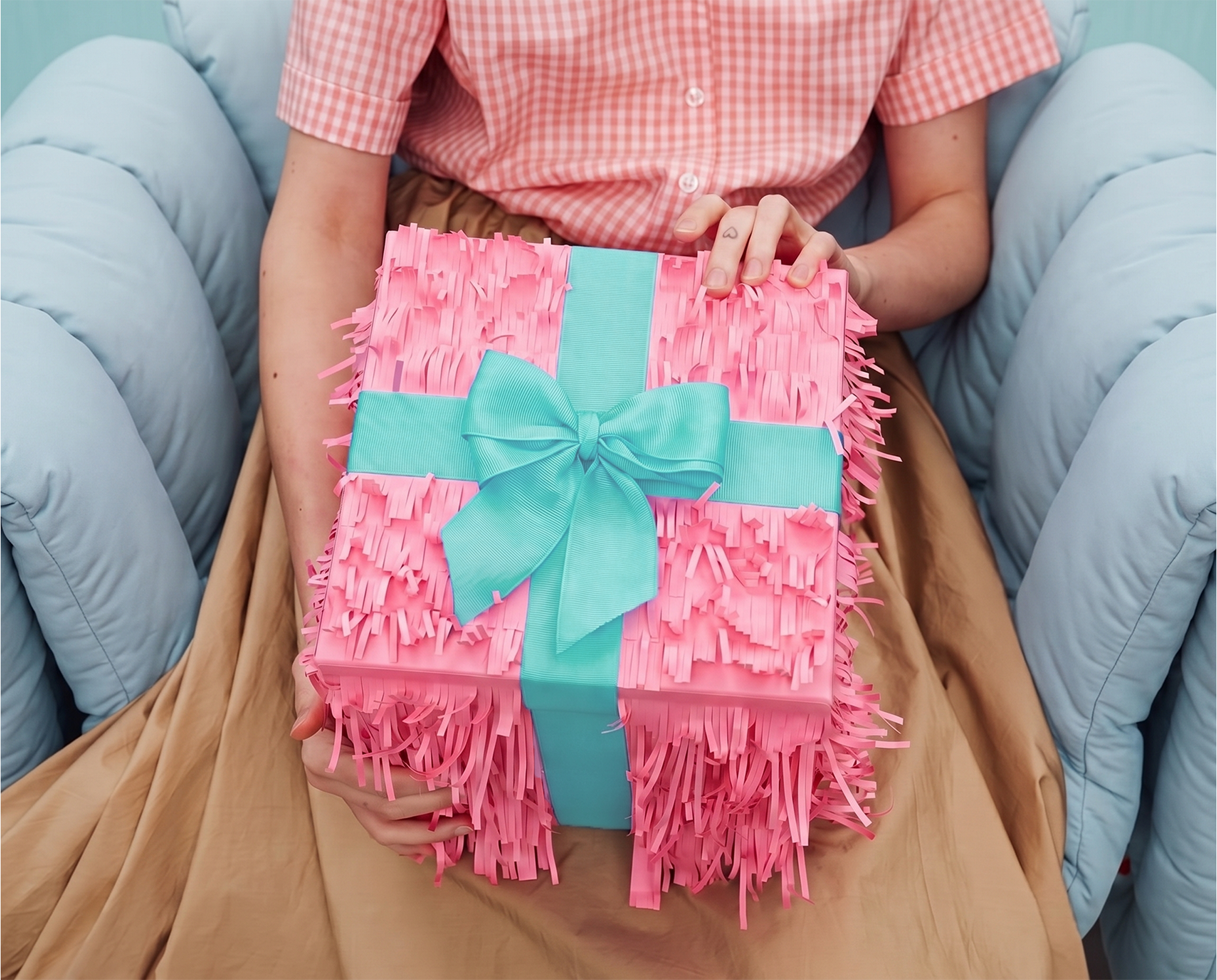 Сама себе праздник: NewBeautyBox отмечает 14-летие тремя лимитированными боксами