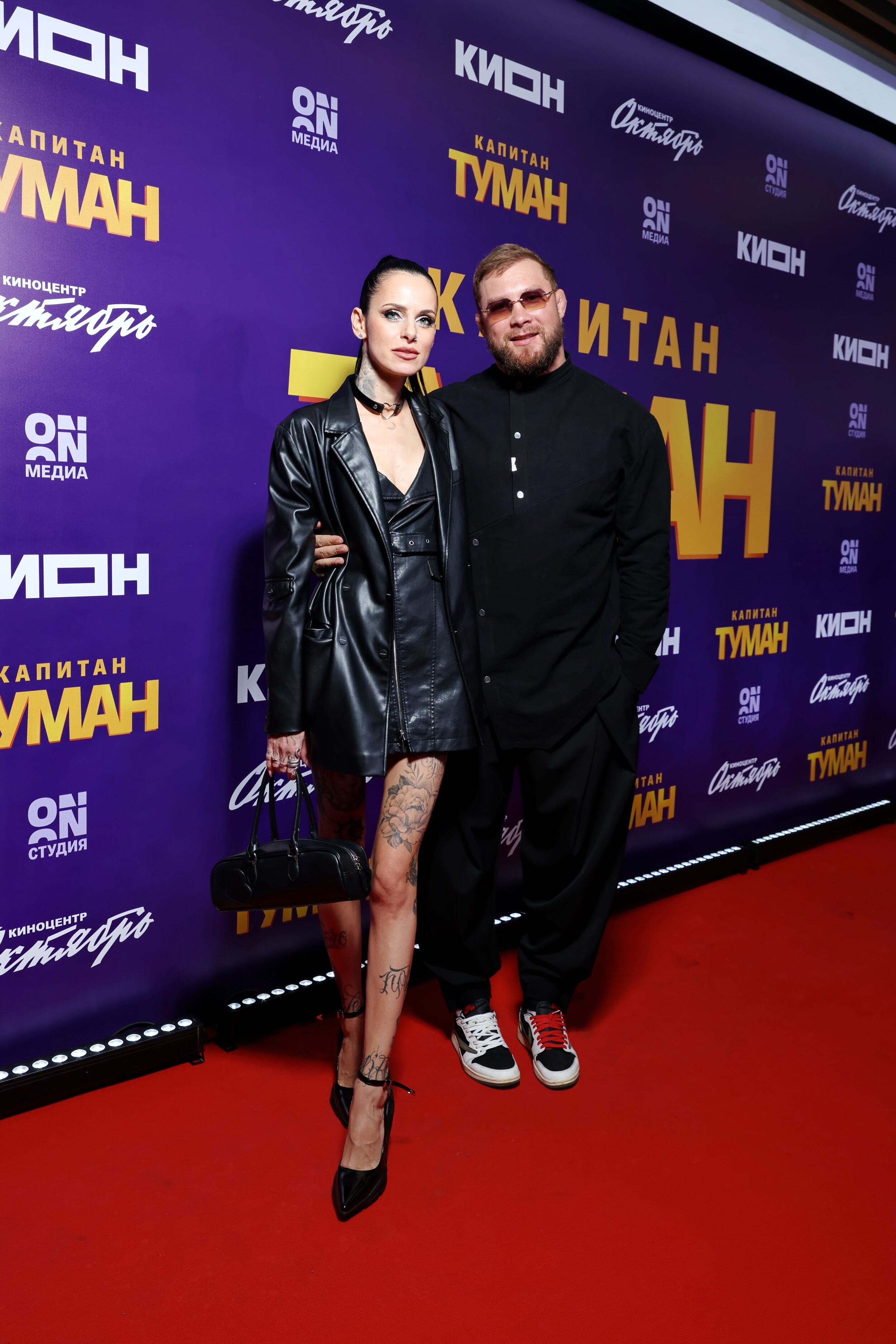 Звезды в «Октябре»: Михаил Пореченков представил новый сериал «Капитан Туман»