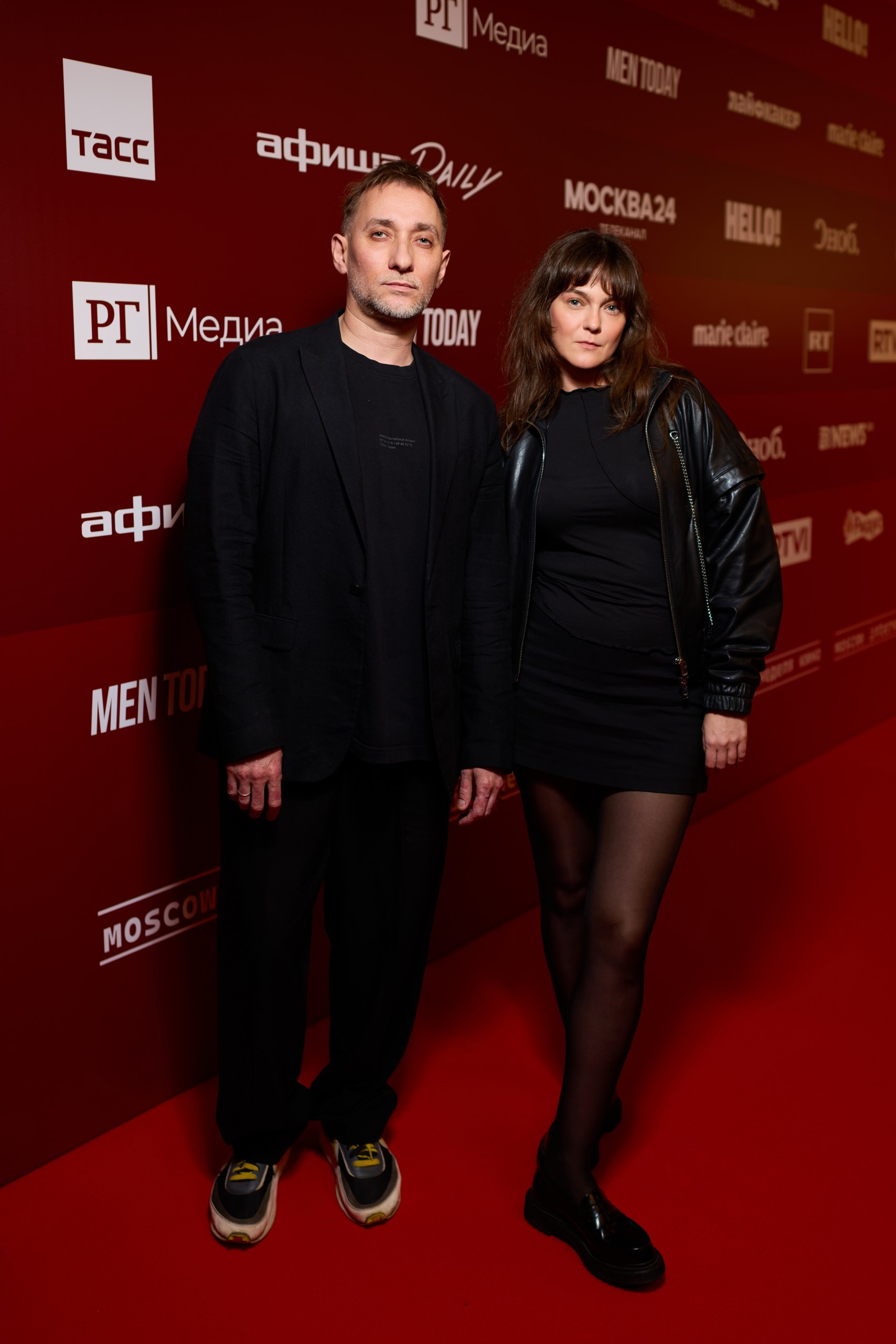 Романтика в «Художественном»: звезды на премьере сериала «Все в твоих руках»