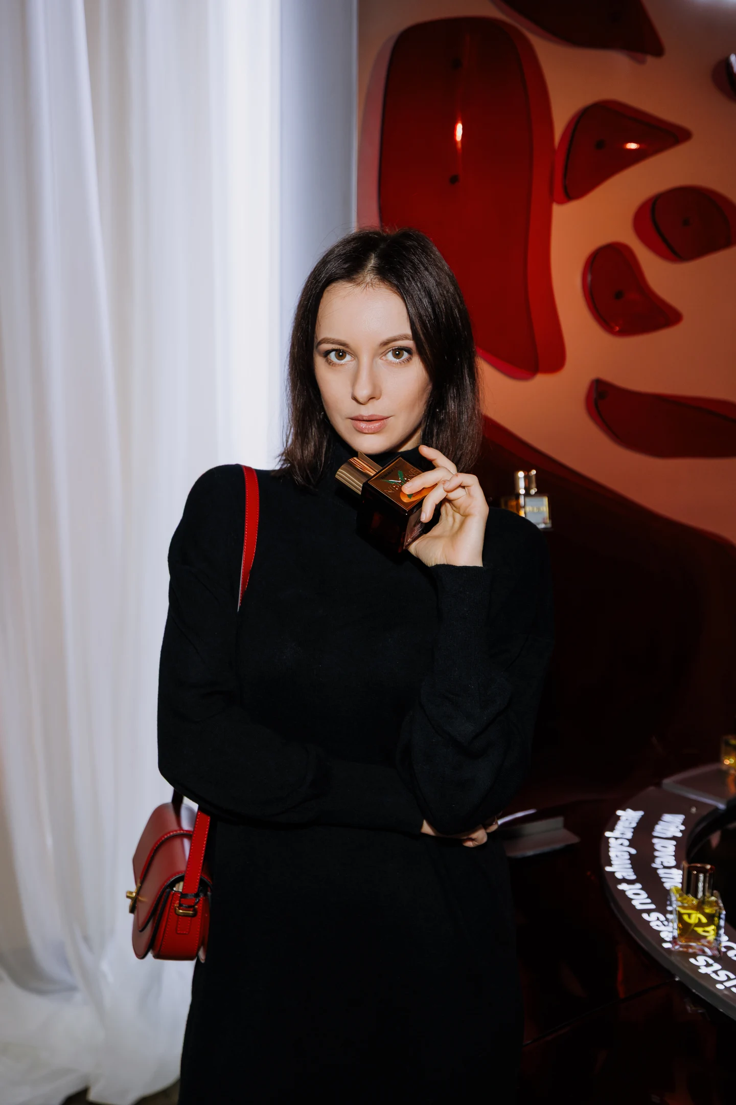 Александра Власова, Евгения Малахова, Карина Нигай и другие гости презентации нового аромата бренда NISHANE